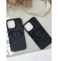 3D чохол  мякий чорний на iPhone 13 pro у формі серця однотонний